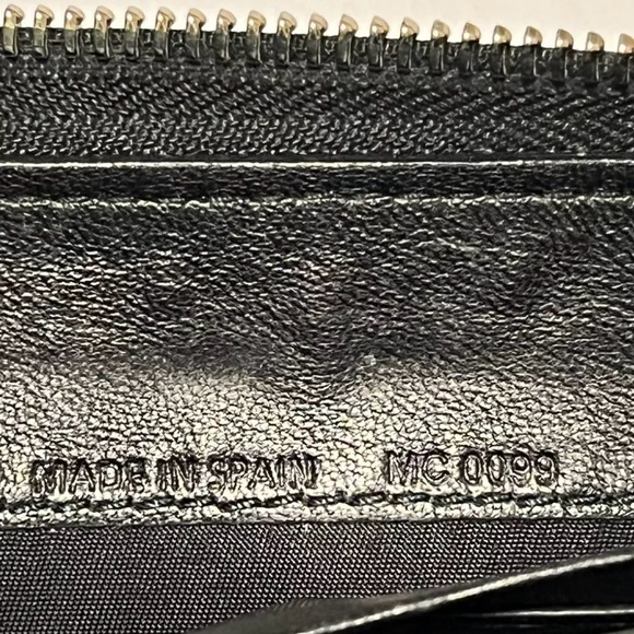 DIOR Black Patent Leather Diorissimo Long Zippy Wallet full inclusion - Picture 2 of 16